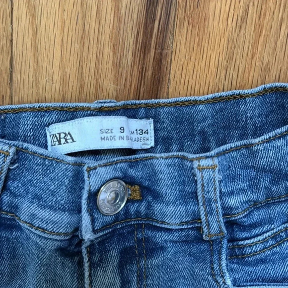 ZARA | Kids (Girls) Shorts | size 9 - Picture 2 of 3